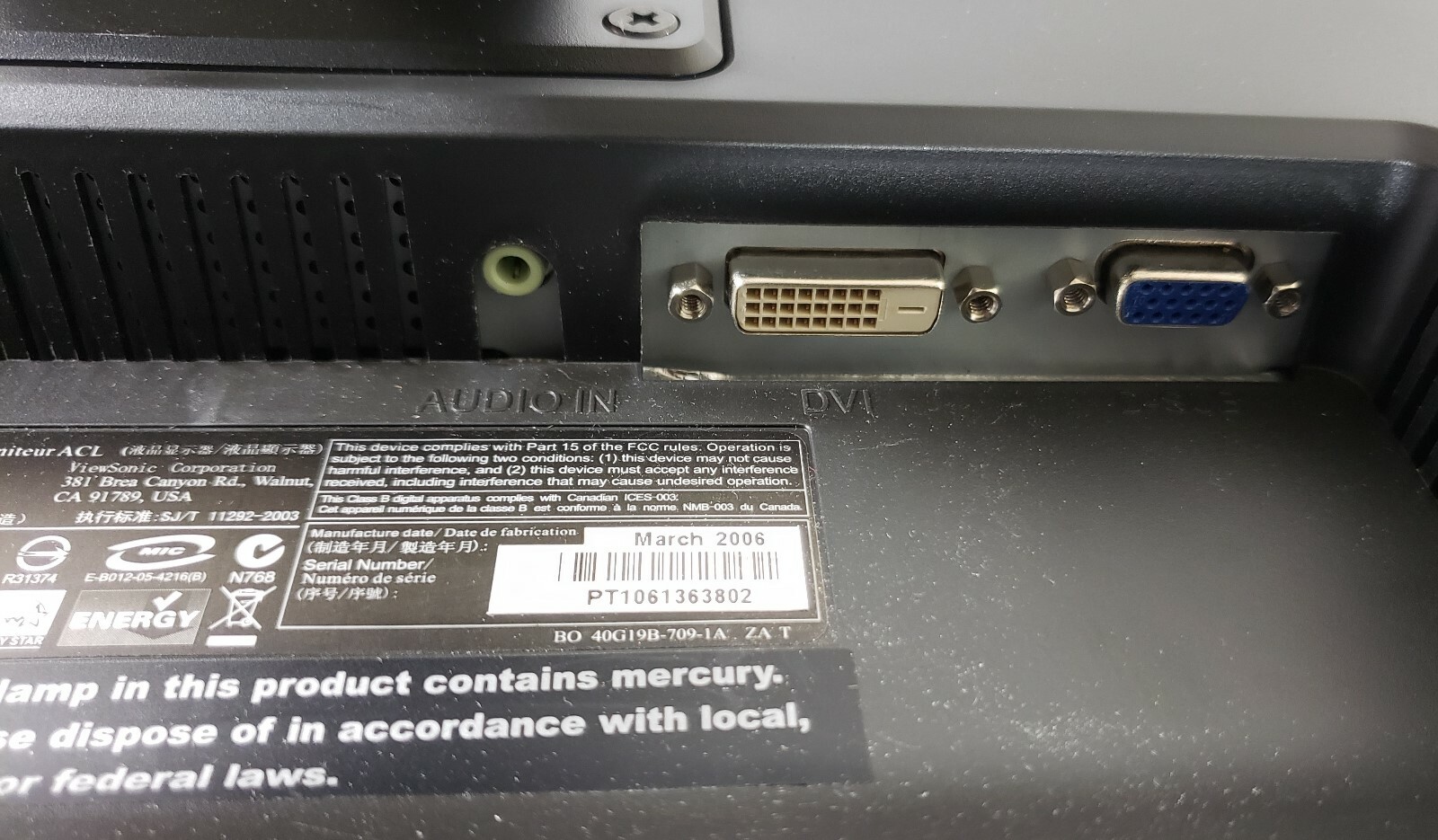 LCD Monitor W/Speakers - DVI and 